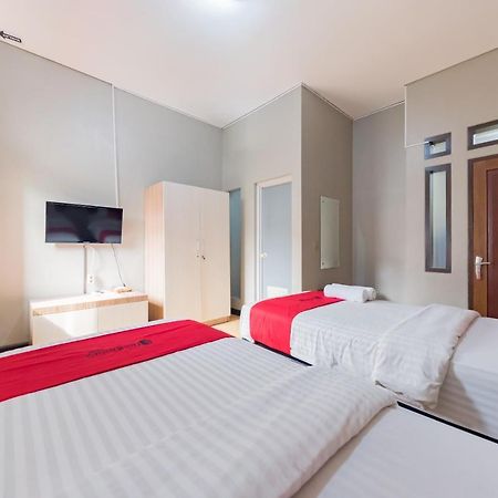 Reddoorz Syariah Near Politeknik Negeri Bandung Campus Hotel Cimahi ภายนอก รูปภาพ