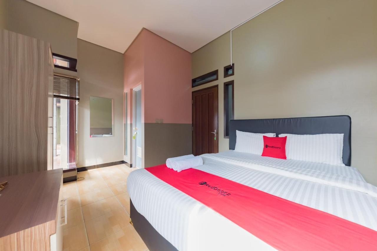 Reddoorz Syariah Near Politeknik Negeri Bandung Campus Hotel Cimahi ภายนอก รูปภาพ