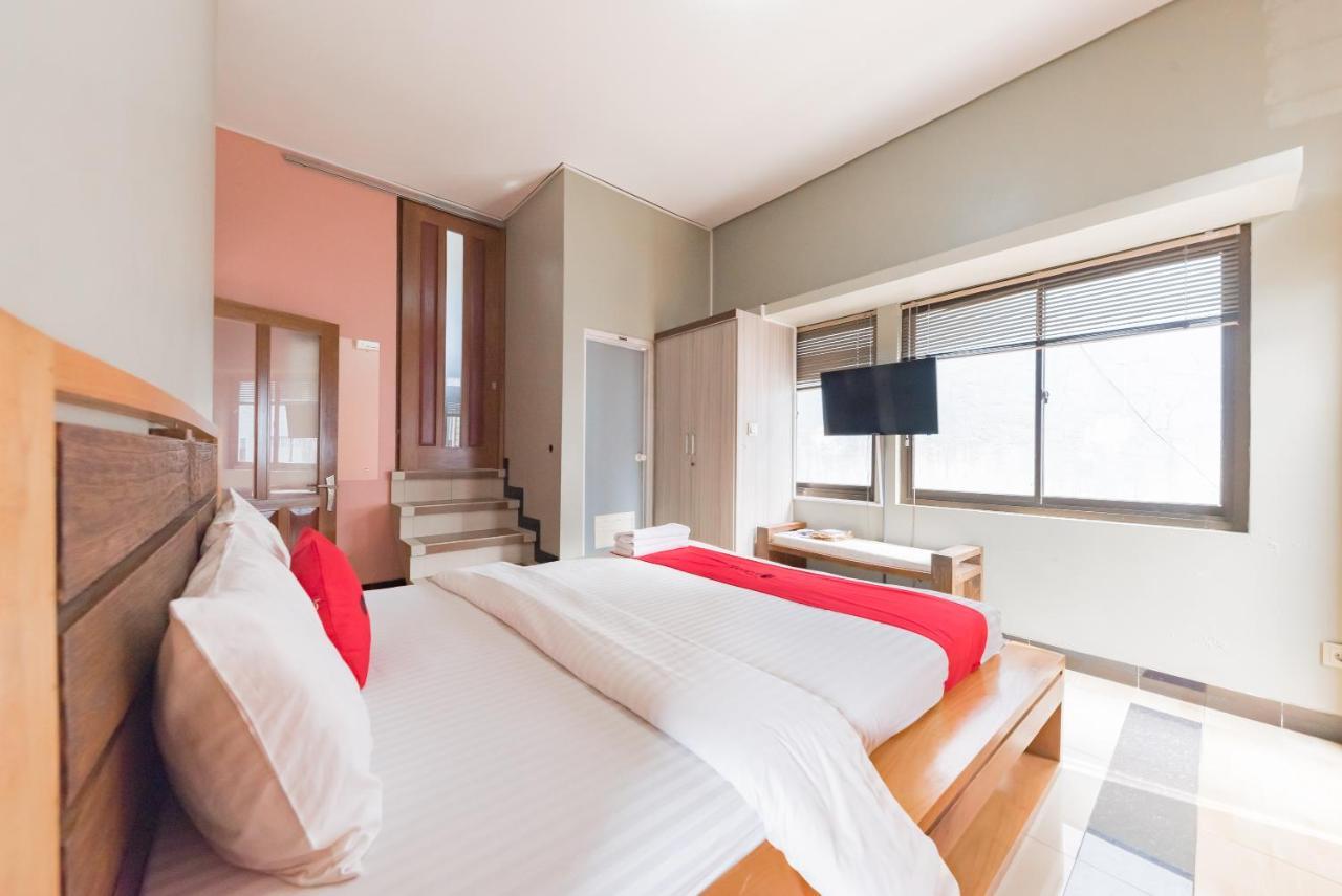 Reddoorz Syariah Near Politeknik Negeri Bandung Campus Hotel Cimahi ภายนอก รูปภาพ