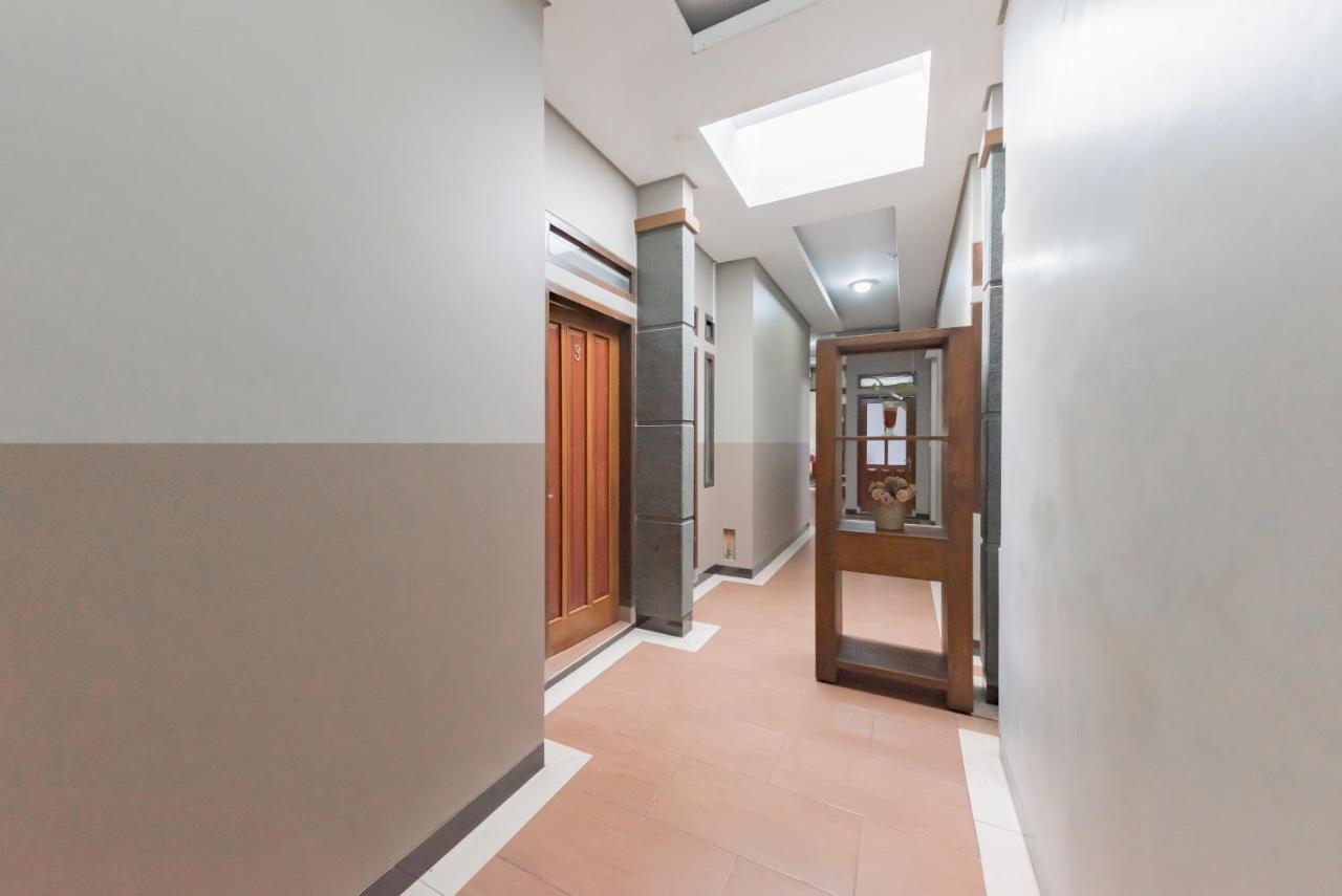 Reddoorz Syariah Near Politeknik Negeri Bandung Campus Hotel Cimahi ภายนอก รูปภาพ