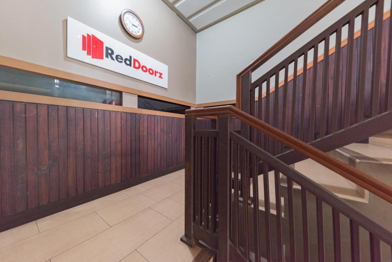 Reddoorz Syariah Near Politeknik Negeri Bandung Campus Hotel Cimahi ภายนอก รูปภาพ